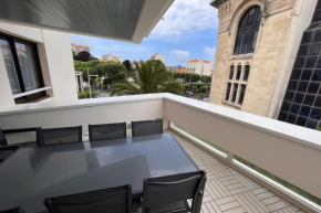 Apartment hyper-center Biarritz with parking
